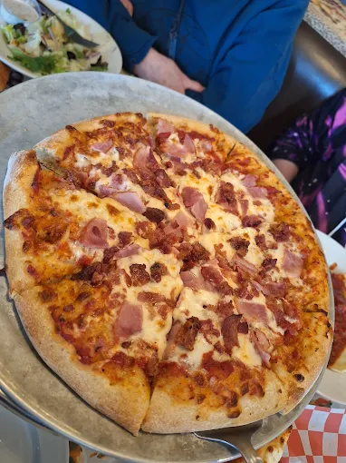 Villa Restaurant and Pizzeria